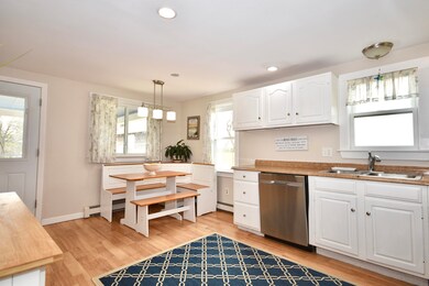 17 Homestead Rd, Sagamore Beach, MA 02562 - photo 6