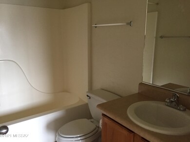 208 Yavapai 2 - Bath