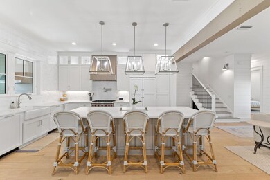 Array_746MedleyStreet-53