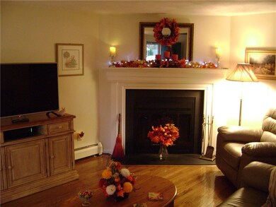 12A Eagle Run, East Greenwich, RI 02818 - photo 2