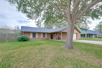 2908 El Camino St, Bay City, TX 77414 - photo 2