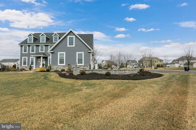 472 Lynn Dr, Chambersburg, PA 17202 - photo 2