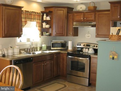 15500 Wedgewood Dr, Greencastle, PA 17225 - photo 4