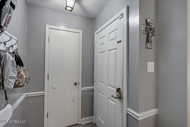 06-245 Timberline Dr