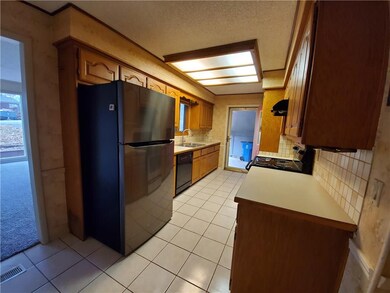 9 Enfield Dr, Bella Vista, AR 72715 - photo 2