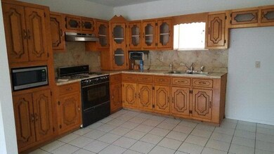 221 Colorado St, Weslaco, TX 78596 - photo 2