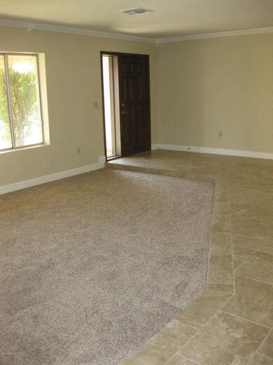 Living room 2
