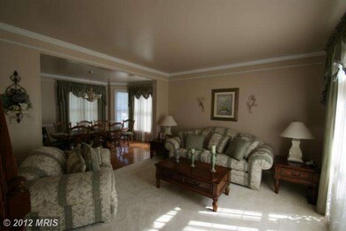 3355 Prince Edward Dr, White Plains, MD 20695 - photo 3