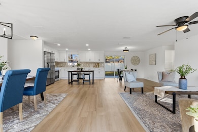 4085 Huntington Forest Blvd, Jacksonville, FL 32257 - photo 3