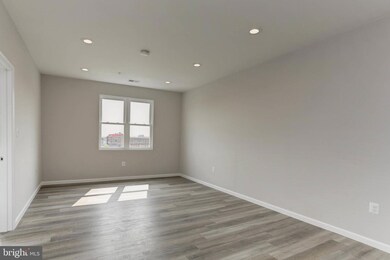 1923 Ashland Ave unit 402, Baltimore, MD 21205 - photo 5