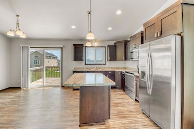 7394 21st St S, Fargo, ND 58104 - photo 6