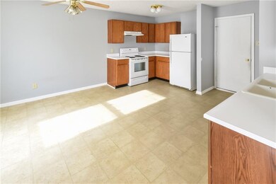 9555 W Constellation Dr, Pendleton, IN 46064 - photo 4