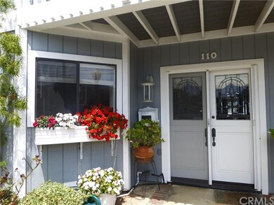 Double leaded glass doors with retractable screens