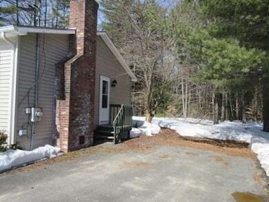 70 Oaklawn Ave, Orange, MA 01364 - photo 3