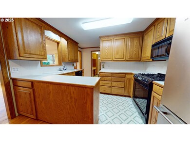 809 Randall St, Eugene, OR 97401 - photo 7