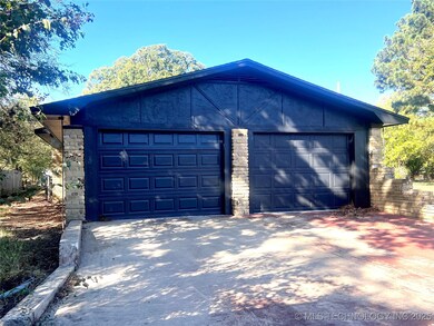 563 W Chambers Rd, McAlester, OK 74501 - photo 5