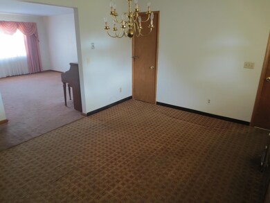 4159 Seigman Ave, Columbus, OH 43213 - photo 4