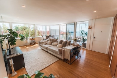 16 36th Place unit F, Long Beach, CA 90803 - photo 2