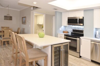 Yorkshire House unit 811, Saint Petersburg, FL 33715 - photo 5