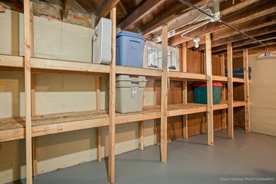 841 W Galena Blvd, Aurora, IL 60506 - photo 2