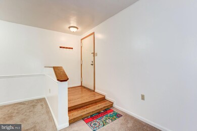 442 Girard St unit 303, Gaithersburg, MD 20877 - photo 2