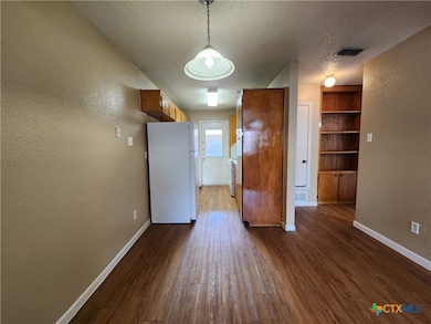 1523 Martin Luther King Junior Dr, Copperas Cove, TX 76522 - photo 5