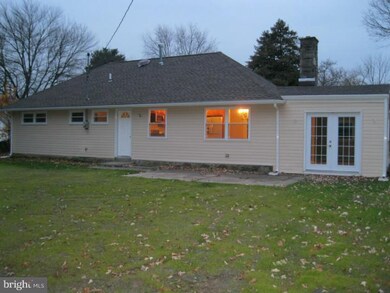 727 Elizabeth Rd, Jenkintown, PA 19046 - photo 2