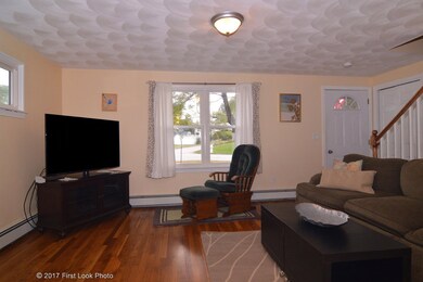 12 Willow Rd, Greenville, RI 02828 - photo 2