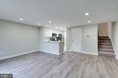 9283 Chadburn Place, Montgomery Village, MD 20886 - photo 4