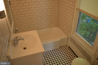 409 West Ave unit 2, Jenkintown, PA 19046 - photo 6