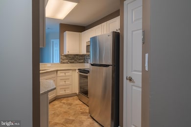 Harborview Towers unit 814, Baltimore, MD 21230 - photo 6