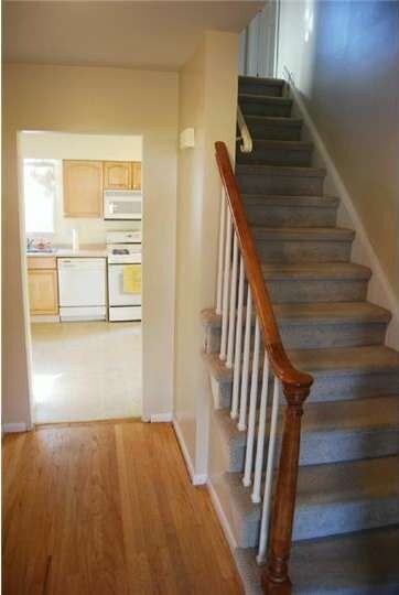 701 Whitman Dr, Blackwood, NJ 08012 - photo 2