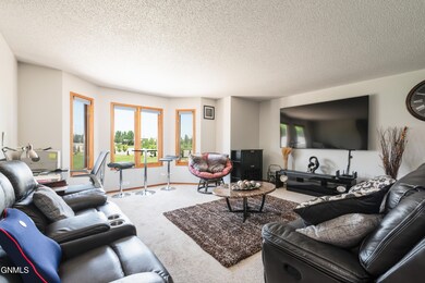 1634 Mapleton Ave-6