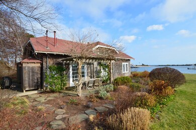 39 E Chop Dr, Oak Bluffs, MA 02557 - photo 5