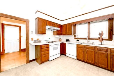 11 Webster St, Quincy, MA 02171 - photo 5