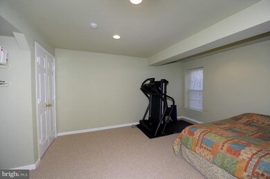 19319 Golden Meadow Dr, Germantown, MD 20876 - photo 6