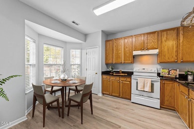 29 Edgebrook Cir, Durham, NC 27703 - photo 2