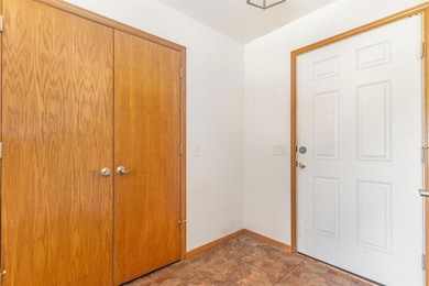 1411 Meadow View Ln, Blanchard, OK 73010 - photo 3