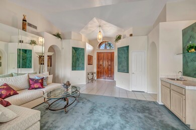 Wide Entry way