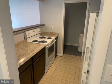 9671 Hagel Cir, Lorton, VA 22079 - photo 2