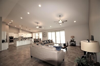 3025 GREAT ROOM WITH 12FT SLIDER