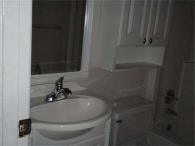 128 Osborne St, New Bedford, MA 02740 - photo 3