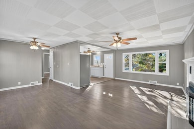 3265 E Washington Ave, Des Moines, IA 50317 - photo 6