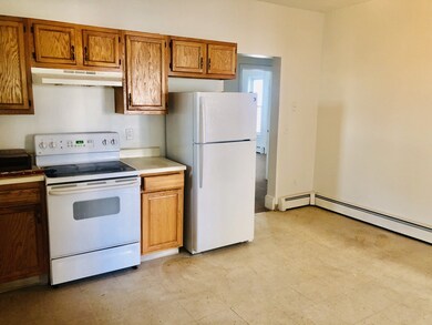 128 Beacon St, Worcester, MA 01610 - photo 6