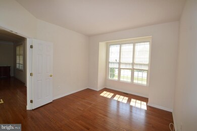 42506 Lewiston Dr, Chantilly, VA 20152 - photo 5