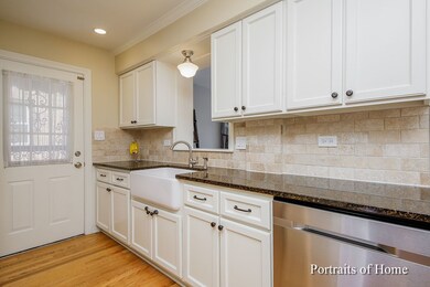 421 N Maple Ave, Elmhurst, IL 60126 - photo 4