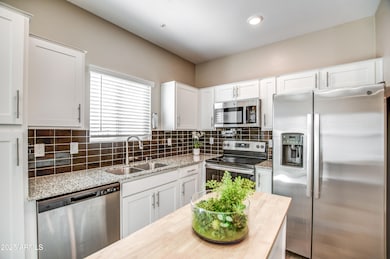 2241 W Griswold Rd, Phoenix, AZ 85021 - photo 6