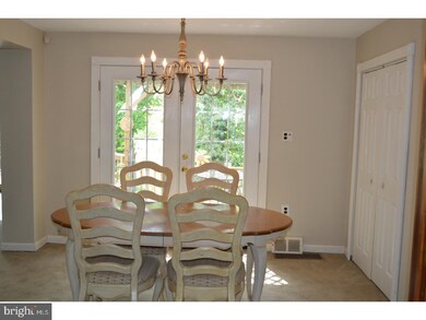 929 Cherry Ln, Southampton, PA 18966 - photo 3