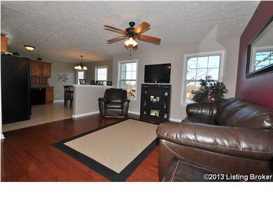 124 Halcomb Ct, Mount Washington, KY 40047 - photo 6