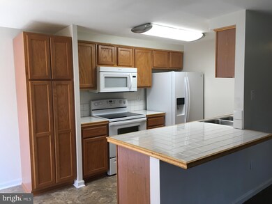 564 Glen Ct, Glen Burnie, MD 21061 - photo 5